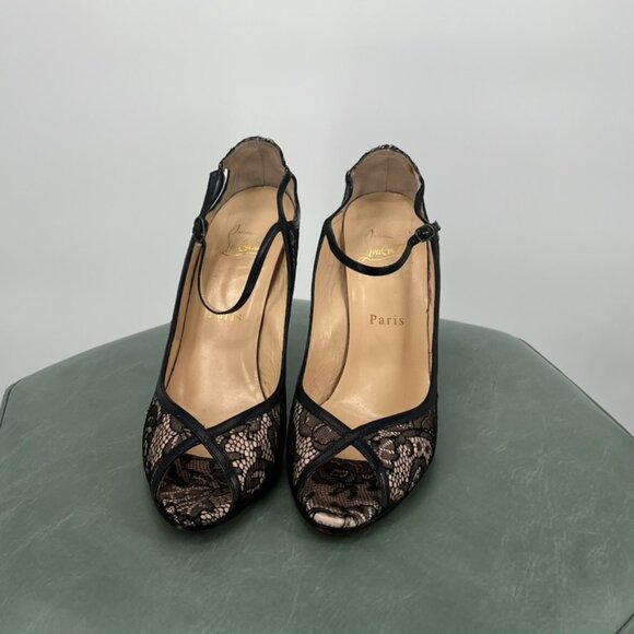 2000s Christian Louboutin Black and Pale Pink Chantilly Lace Heels in Size 38 - Picture 3 of 6